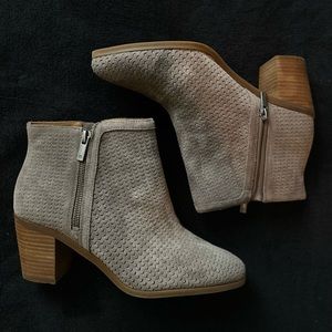 LUCKY BRAND Stacked Heel Suede Zip Bootie